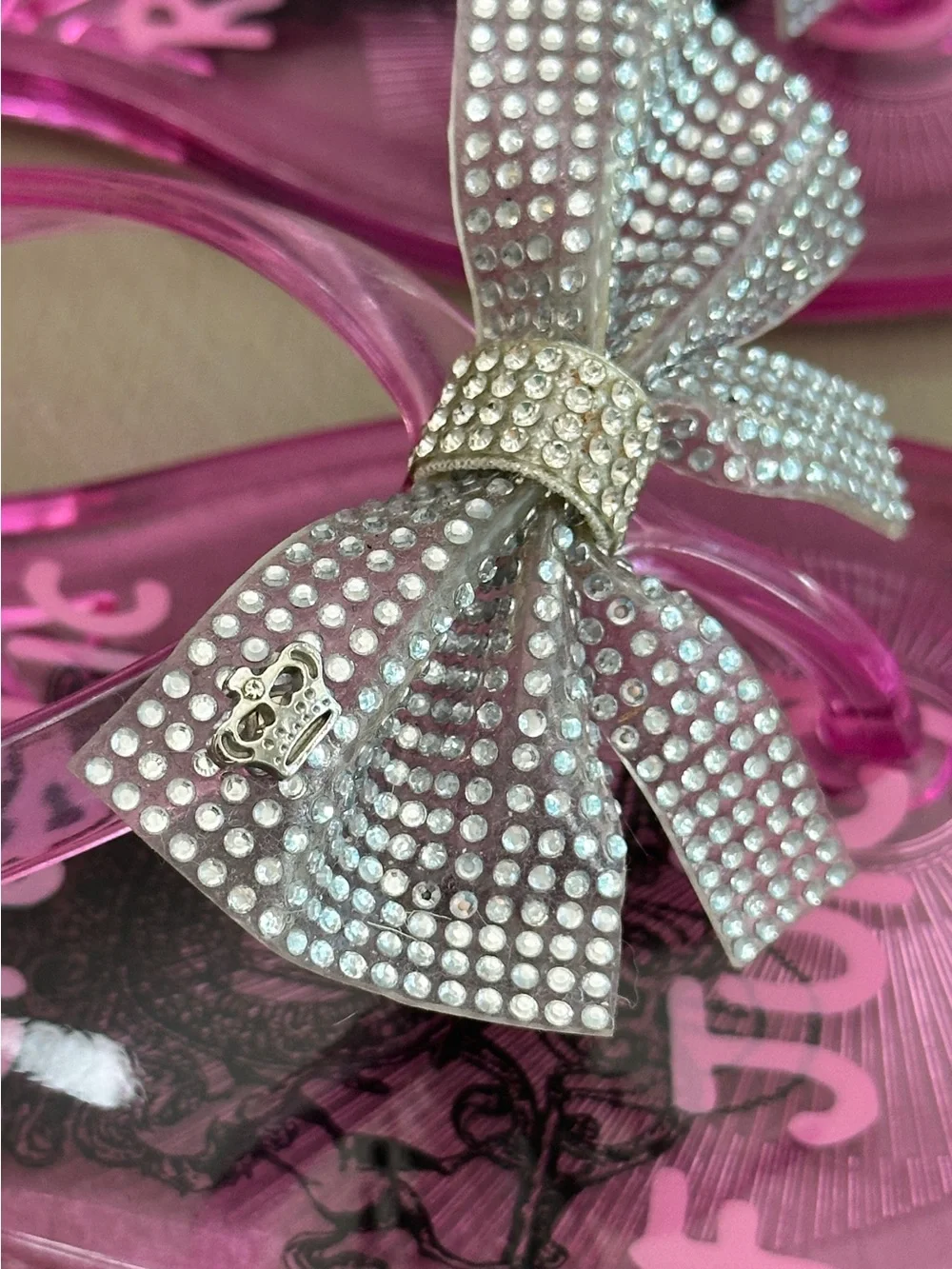Juicy Couture Pink Jelly Flip Flops Rhinestone Bow Sandals Size 8 Y2K